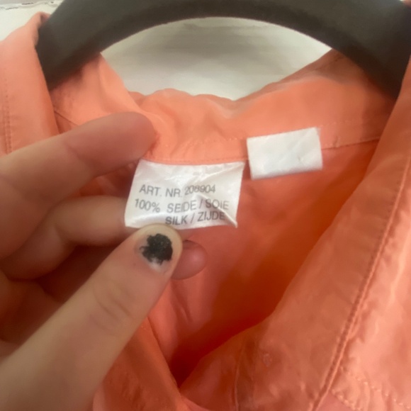 Suay Silk Button-Down Blouse - Picture 3 of 7